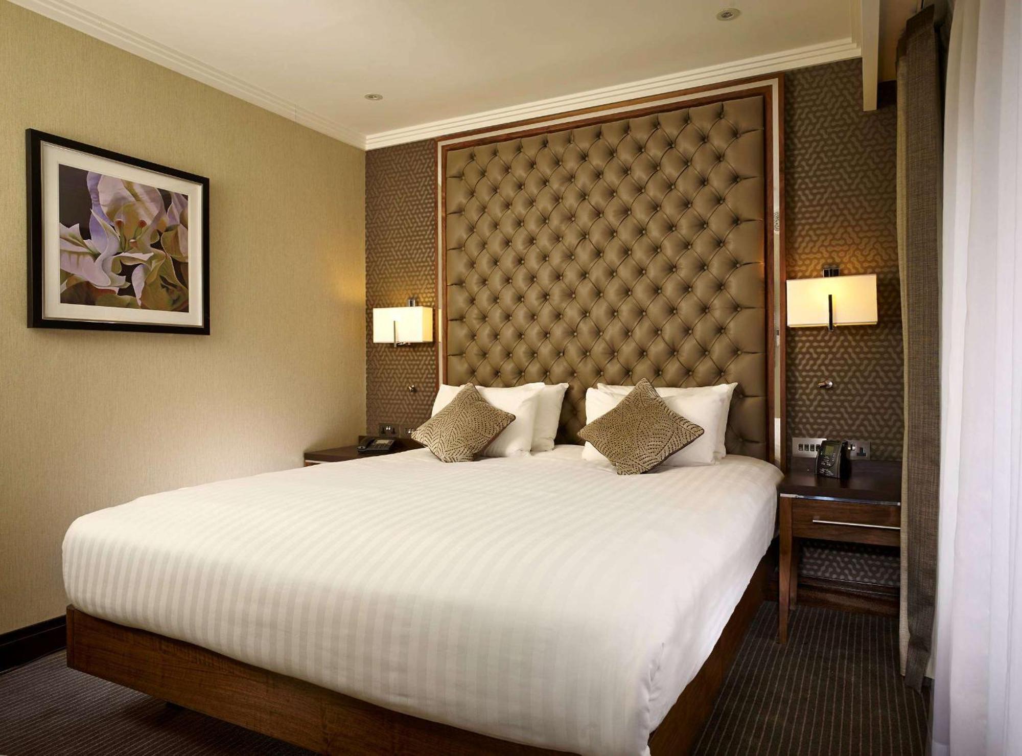 מלון Doubletree By Hilton London Victoria מראה חיצוני תמונה